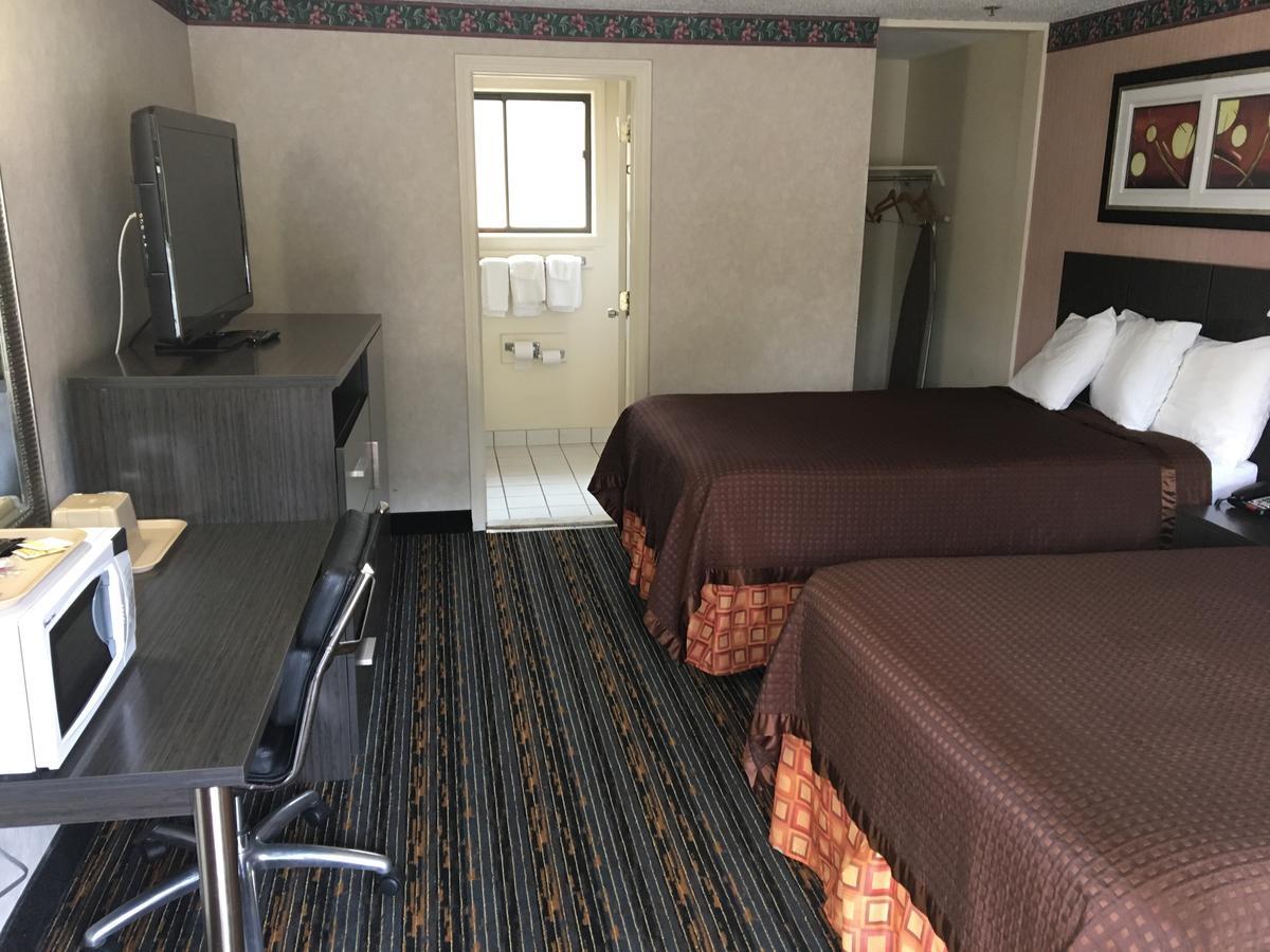 هامدين Whitney Inn & Suites المظهر الخارجي الصورة